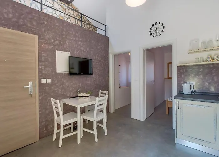 Linde Lägenhet Nerezine